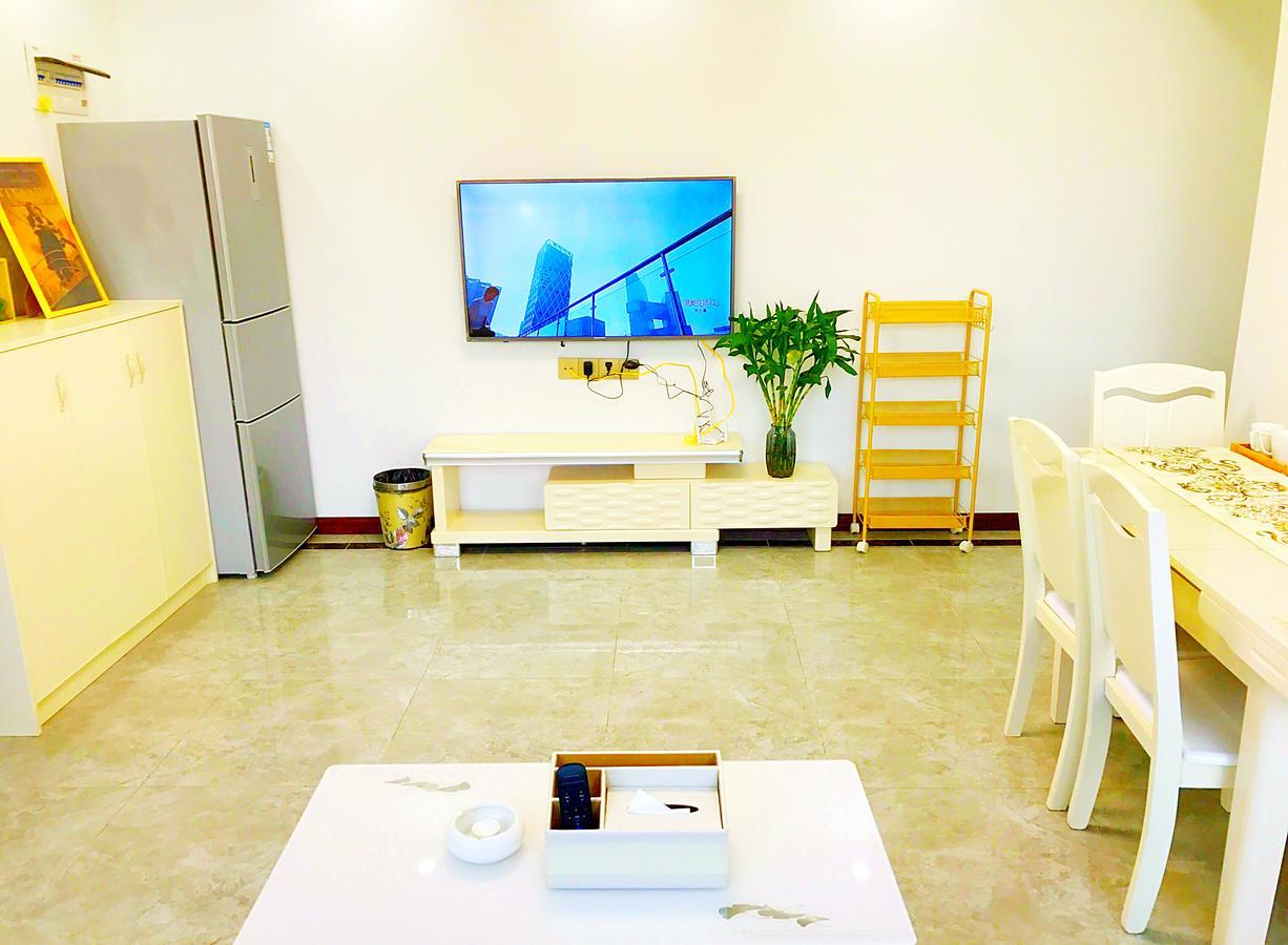 Line 2 Apartment Wuhan Buitenkant foto