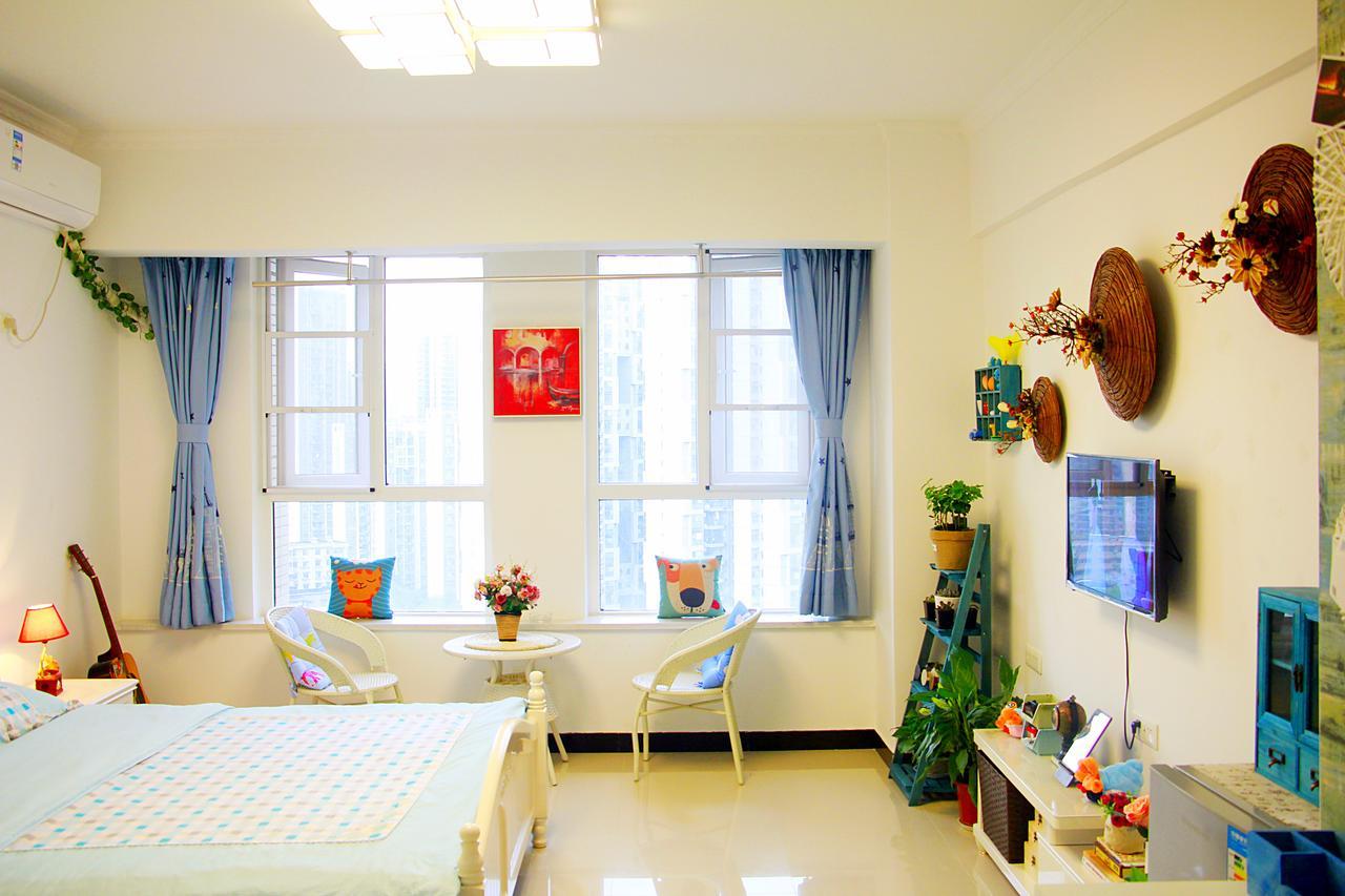 Line 2 Apartment Wuhan Buitenkant foto